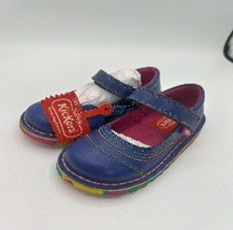 kickers, Girl kick pop leather mary Jane shoes.